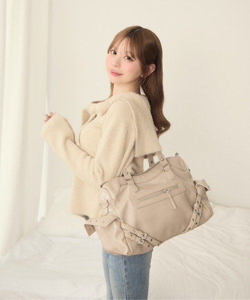 TITTY&CO.（ティティーアンドコー）の「フェイクレザーベルトデザインショルダーバッグ（ショルダーバッグ・レディース・ホワイト/アイボリー/ブラック/ワインレッド・FREE）」の17枚目の写真