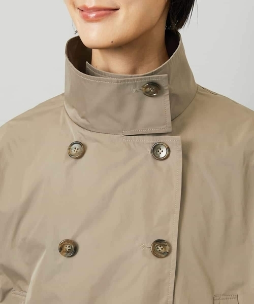 MICHEL KLEIN(ミッシェル・クラン)の「スタンドカラーショートブルゾン(トレンチコート・レディース・ブラック/ベージュ・38)」の4枚目の写真