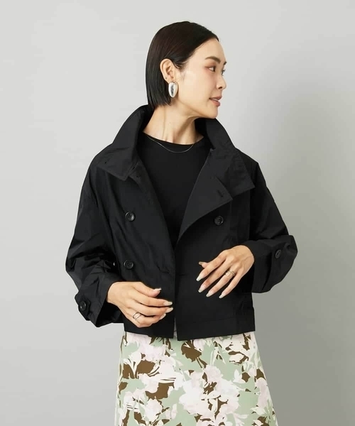 MICHEL KLEIN(ミッシェル・クラン)の「スタンドカラーショートブルゾン(トレンチコート・レディース・ブラック/ベージュ・38)」の16枚目の写真