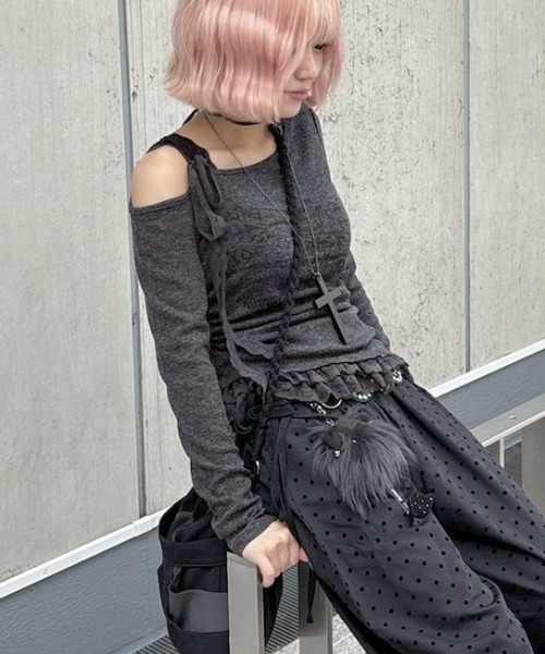 Never mind the XU / Chikashitsu+(ネバーマインド ザ エックスユー / チカシツプラス)の「【nmtc+】ribbon shoulder long sleeve / 【エヌエムティーシープラス】リボンショルダー長袖トップス(その他トップス・レディース・グレー/ホワイト/チャコール・ONE SIZE)」の21枚目の写真