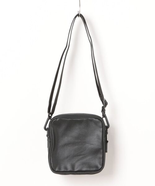 Carhartt WIP（カーハートダブリューアイピー）の「【Carhartt WIP / カーハートダブリューアイピー】DEAN ESSENTIALS BAG（ショルダーバッグ・メンズ・ブラック・FREE）」の2枚目の写真