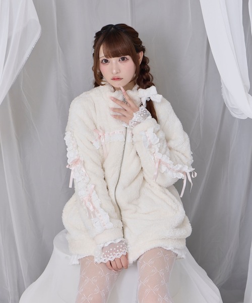 Honey Cinnamon（ハニーシナモン）の「コットンレースフェイクボアアウター（その他アウター・レディース・ホワイト/ブラック・FREE）」の2枚目の写真