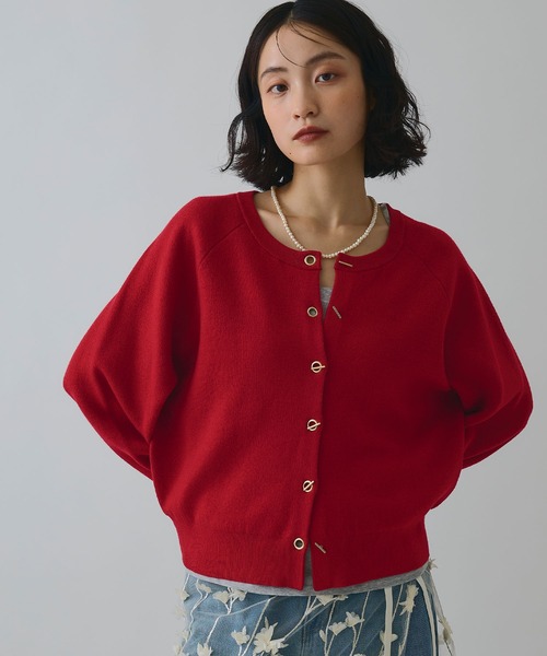 ELLEgirl（エルガール）の「トグル釦デザインカーディガン【ELLEgirl/エルガール】（カーディガン/ボレロ・レディース・レッド/杢グレー/ブラック/サックスブルー/アイボリー・FREE）」の5枚目の写真