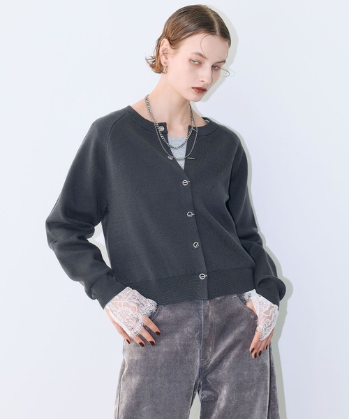 ELLEgirl(エルガール)の「トグル釦デザインカーディガン【ELLEgirl/エルガール】(カーディガン/ボレロ・レディース・レッド/杢グレー/ブラック/サックスブルー/アイボリー/チャコールグレー/ブラウン・FREE)」の21枚目の写真