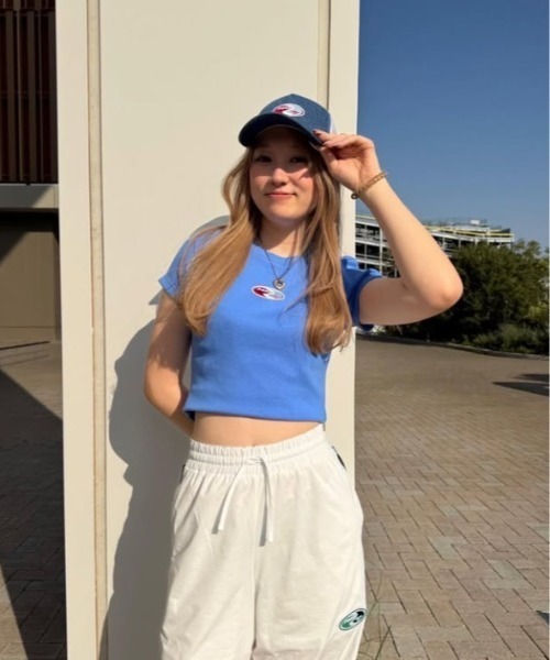 ROXY(ロキシー)の「FUN & ALIVE LONG PAN/ロキシーボトムス(その他パンツ・レディース・ホワイト/ブラック/ブルー・LARGE/MEDIUM)」の1枚目の写真