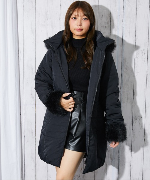 GORGE（ゴージ）の「《ファーフード×ベルト付き》レディース 中綿ロングコート 冬アウター（その他アウター・レディース・ブラック/オフホワイト・F）」の8枚目の写真