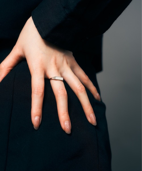 Jewel closet by L&Co.(ジュエルクローゼットバイエルアンドコー)の「プラチナ リング(リング・レディース・プラチナム・13号/15号/11号)」の3枚目の写真