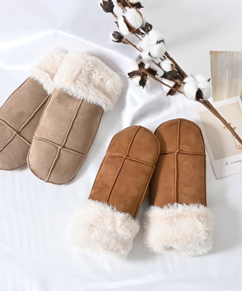 Honeys（ハニーズ）の「【ハニぽか・抗菌防臭・吸湿発熱】フェイクムートン手袋（手袋・レディース・ベージュ/キャメル・FREE）」の21枚目の写真