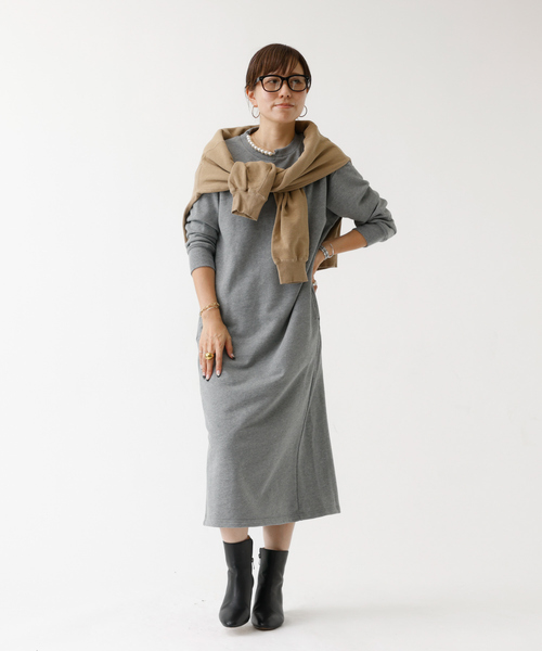 DESIGNWORKS(デザインワークス)の「パール付きスウェットワンピース(ワンピース・レディース・ブラック/ホワイト/ライトグレー・フリー)」の10枚目の写真