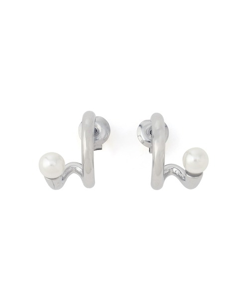 le cercle ADAM ET ROPE'(ルセルクルアダムエロペ)の「パールフープピアス(ピアス(両耳用)・レディース・ゴールド/シルバー・FREE)」の4枚目の写真