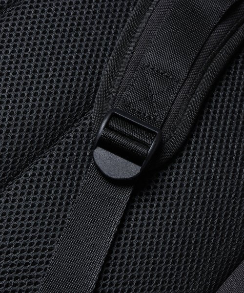MUSINSA STANDARD（ムシンサスタンダード）の「コーデュロイストリングバックパック[ブラック]（バックパック/リュック・レディース・その他・FREE）」の6枚目の写真