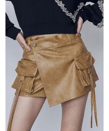 EMODA | カーゴラップフェイクレザーショートパンツ(その他パンツ)