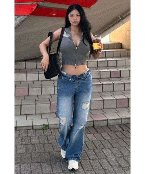 PRENDA（プレンダ）の「2TONE HIGH NECK KNIT VEST GRAY（ベスト・レディース・その他・FREE）」の2枚目の写真