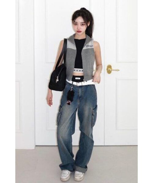 PRENDA（プレンダ）の「2TONE HIGH NECK KNIT VEST GRAY（ベスト・レディース・その他・FREE）」の4枚目の写真
