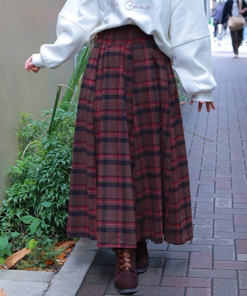 axes femme(アクシーズファム)の「起毛チェック柄ロングスカート(スカート・レディース・ホワイト/ダークブラウン/パープル・FREE)」の3枚目の写真