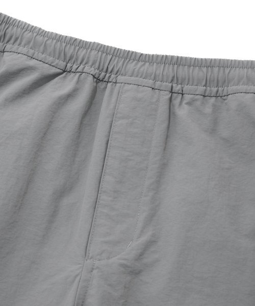 COVERNAT(カバーナット)の「ウィンドブレーカージョガーパンツグレー(スウェットパンツ・レディース・その他・MEDIUM/XX-LARGE/X-LARGE/LARGE/SMALL)」の4枚目の写真