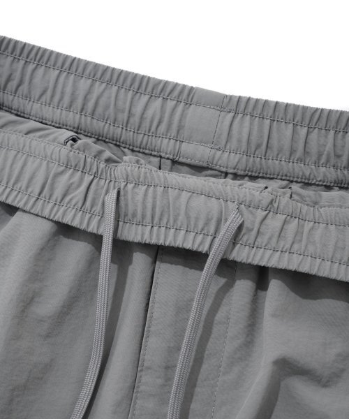 COVERNAT(カバーナット)の「ウィンドブレーカージョガーパンツグレー(スウェットパンツ・レディース・その他・MEDIUM/XX-LARGE/X-LARGE/LARGE/SMALL)」の5枚目の写真