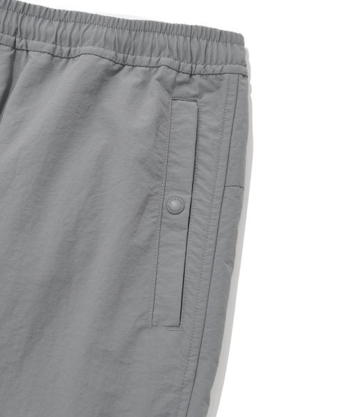COVERNAT(カバーナット)の「ウィンドブレーカージョガーパンツグレー(スウェットパンツ・レディース・その他・MEDIUM/XX-LARGE/X-LARGE/LARGE/SMALL)」の8枚目の写真
