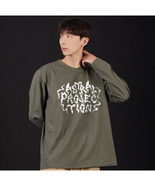 ASTRAL PROJECTION(アストラルプロジェクション)の「ヘイズレタリングオーバーサイズロングスリーブTシャツ_カーキ(Tシャツ/カットソー・メンズ・その他・MEDIUM/X-LARGE/XX-LARGE/LARGE)」の4枚目の写真