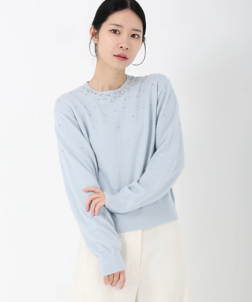 STRAWBERRY-FIELDS（ストロベリーフィールズ）の「エイミーアンゴラ_ビジュー*パール刺しゅうニット（ニット/セーター・レディース・オフホワイト/ライトブルー・2）」の2枚目の写真