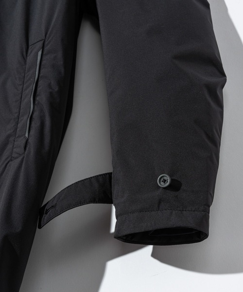 HERNO(ヘルノ)の「HERNO 2 LAYER PRO METEO DOWN Balmacaan Coat ヘルノ プロメテオ ダウン ステンカラーコート(ダウンジャケット/コート・メンズ・ブラック・50/48/46)」の11枚目の写真