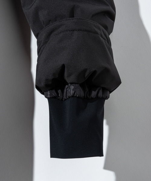HERNO(ヘルノ)の「HERNO 2 LAYER PRO METEO DOWN Balmacaan Coat ヘルノ プロメテオ ダウン ステンカラーコート(ダウンジャケット/コート・メンズ・ブラック・50/48/46)」の12枚目の写真