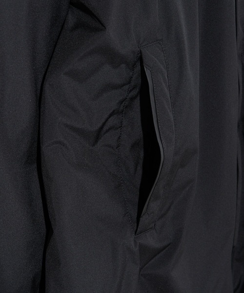 HERNO(ヘルノ)の「HERNO 2 LAYER PRO METEO DOWN Balmacaan Coat ヘルノ プロメテオ ダウン ステンカラーコート(ダウンジャケット/コート・メンズ・ブラック・50/48/46)」の13枚目の写真