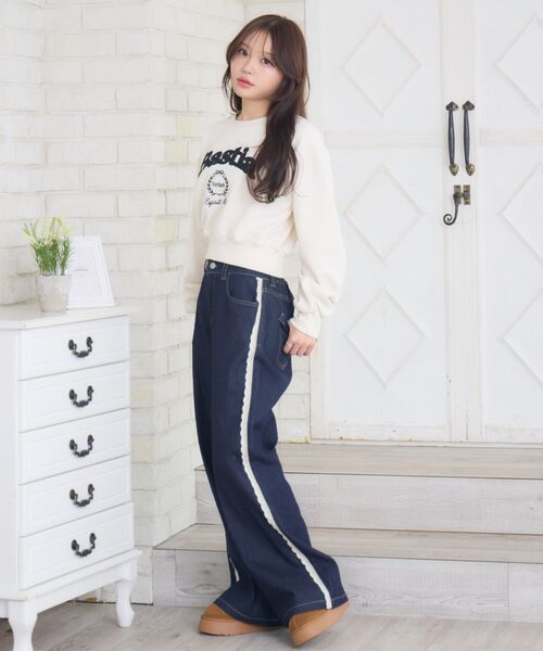 ems excite(エムズエキサイト)の「ツイードロゴトレーナー(スウェット・レディース・ブラック/ナチュラル/ブルー・FREE)」の9枚目の写真