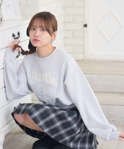 ems excite(エムズエキサイト)の「ツイードロゴトレーナー(スウェット・レディース・ブラック/ナチュラル/ブルー・FREE)」の22枚目の写真