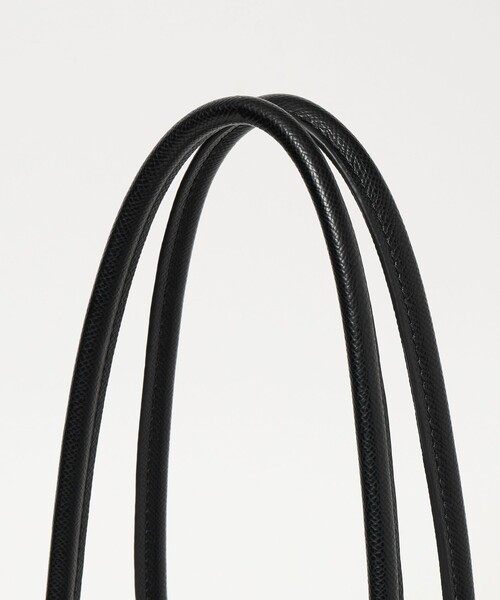 green label relaxing（グリーンレーベルリラクシング）の「チャームツキ ロングハンドル トートバッグ はっ水（トートバッグ・レディース・ブラック/モカ/ネイビー・FREE）」の22枚目の写真