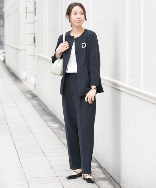 URBAN RESEARCH（アーバンリサーチ）の「『3サイズ展開』タックテーパードパンツ（その他パンツ・レディース・ネイビー/ベージュ/ブラック・36/38/40）」の22枚目の写真