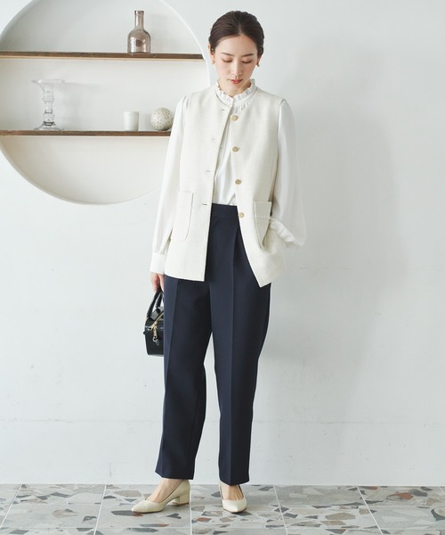 URBAN RESEARCH（アーバンリサーチ）の「タックテーパードパンツ（その他パンツ・レディース・ネイビー/ベージュ/ブラック・36/38/40）」の22枚目の写真