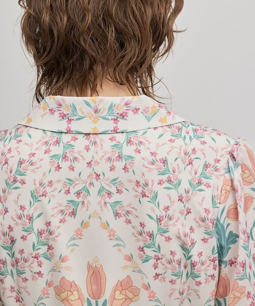 GRACE CONTINENTAL（グレースコンチネンタル）の「フラワーパターンプリントワンピース（ワンピース・レディース・ブラック/キナリ・34/36/38）」の12枚目の写真