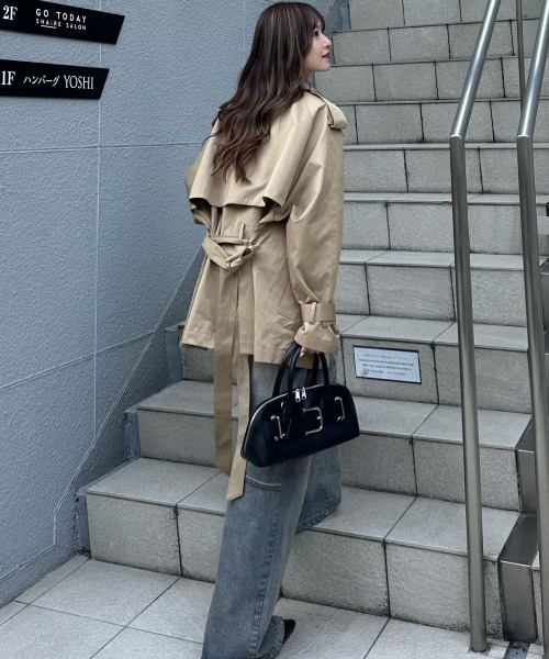 Lui's(ルイス)の「トレンチショートコート(トレンチコート・レディース・ブラック/ベージュ・FREE)」の20枚目の写真