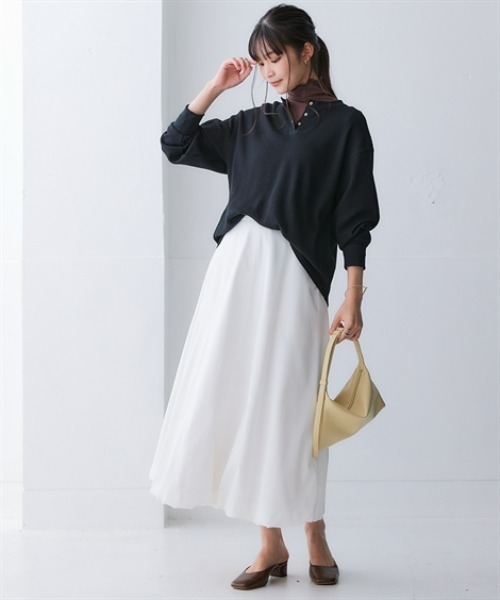 nissen（ニッセン）の「ワッフル素材ヘンリーネックゆるシルエットプルオーバー（UVカット）＜大きいサイズ有＞（Tシャツ/カットソー・レディース・ベージュ/オートミール/セージグリーン/ブラック/チャコールグレー・LL/L/M/S/3L）」の13枚目の写真