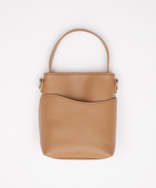 OLUN(オルン)の「nuance shoulder bag/ニュアンスショルダーバッグ(ショルダーバッグ・レディース・ブラック/ベージュ/キャメル・FREE)」の21枚目の写真