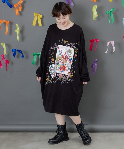 ScoLar（スカラー）の「153763：スカラートランプ アップリケ刺繍ワンピース（ワンピース・レディース・杢グレー/ブルー/ブラック・M）」の5枚目の写真