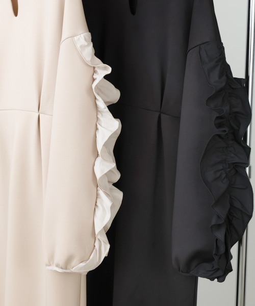 Bab(バブ)の「【選べるサイズ展開】フリルスリーブポンチワンピース(ワンピース・レディース・ブラック/ベージュ・S/M)」の5枚目の写真