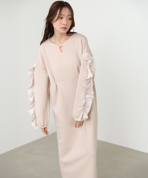 Bab(バブ)の「【選べるサイズ展開】フリルスリーブポンチワンピース(ワンピース・レディース・ブラック/ベージュ・S/M)」の3枚目の写真
