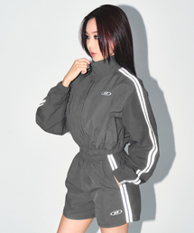 BORN TO WIN（ボーントゥウィン）の「REFLECTIVE LINE CROP WIND BREAKER [CHARCOAL]（ジャージ）」