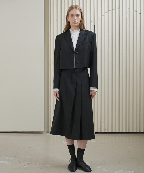 PAUL&ALICE(ポール&アリス)の「WOOL CROP JACKET / BLACK(テーラードジャケット・レディース・ブラック・FREE)」の1枚目の写真
