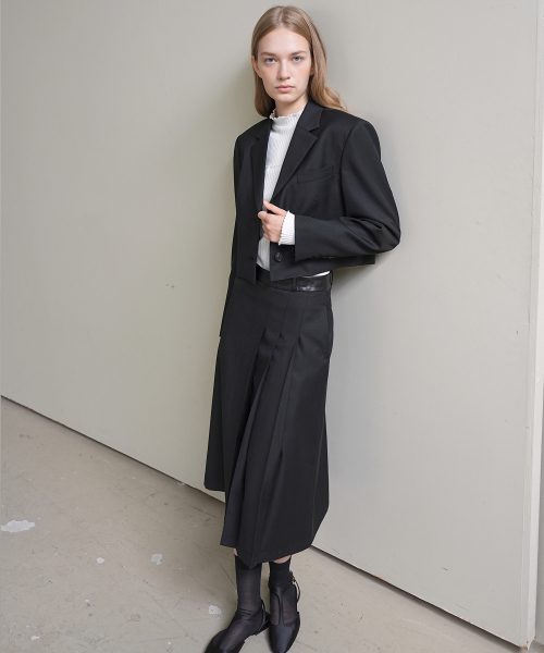 PAUL&ALICE(ポール&アリス)の「WOOL CROP JACKET / BLACK(テーラードジャケット・レディース・ブラック・FREE)」の4枚目の写真