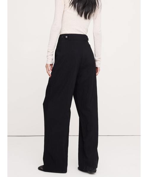 Banana Republic(バナナリパブリック)の「ヘリテージ ワイドレッグ ユーティリティ パンツ(その他パンツ・レディース・カーキ/ブラック・0/4/2/8/6)」の5枚目の写真