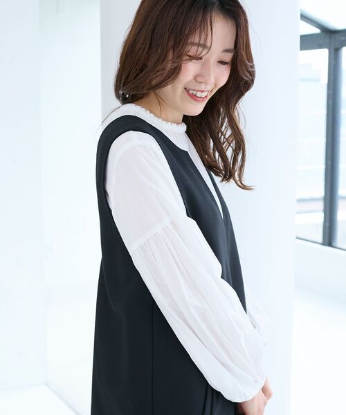 le.coeur blanc（ルクールブラン）の「ノーカラーボリュームスリーブブラウス（シャツ/ブラウス・レディース・ホワイト・38）」の9枚目の写真