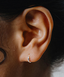 SCALETTO（スカーレット）の「WS013 Silver 925 Screw Huggie Earrings（ピアス（両耳用））」