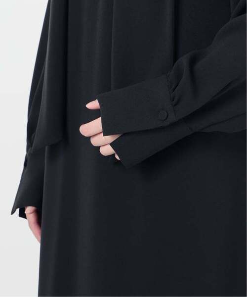 VERMEIL par iena(ヴェルメイユパーイエナ)の「《追加2》NEW 2WAY ボウタイワンピース(ワンピース・レディース・ベージュ/ネイビー・FREE)」の17枚目の写真