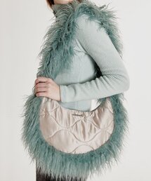 CRANK | パディングファーショルダーバッグ_ベージュ(ショルダーバッグ)