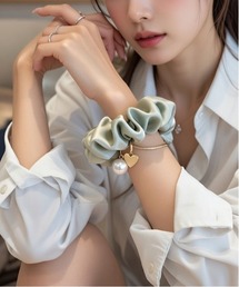 M2SUQARED（エムツースクエア）の「【M2SUQARED/エムツースクエア】アクセサリー付きシュシュ（シュシュ）」