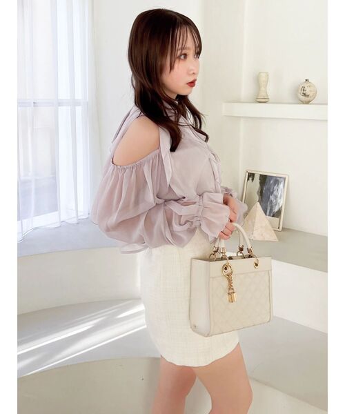 dazzlin(ダズリン)の「オープンショルダーバルーントップス(シャツ/ブラウス・レディース・アイボリー/ピンク/グレー/ブラック・FREE)」の21枚目の写真