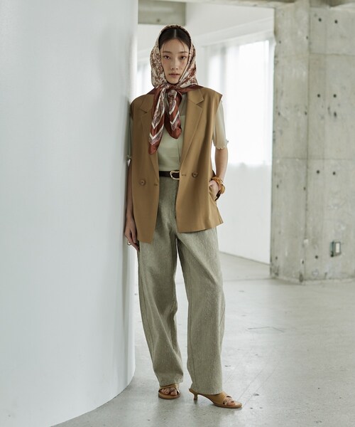 GALLEST（ギャレスト）の「Comfy SET UP｜ベルテッドジレ【セットアップ対応／通勤／カセット服】（ベスト・レディース・ブラック/ダークグレー/キャメル/ライトブルー・40/38/36）」の15枚目の写真